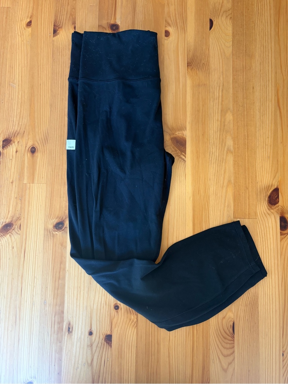 Vuori AllTheFeels Leggings Short Black Size M High Rise 22”